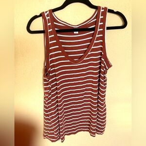 💖New Old Navy Maroon and White Striped Tank Top Shirt size M💖